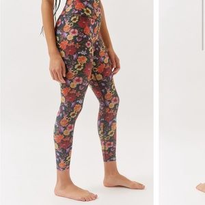 Beyond Yoga Caught In the Midi Legging in Floral
